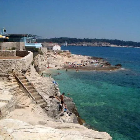 아파트 Anitea 풀라